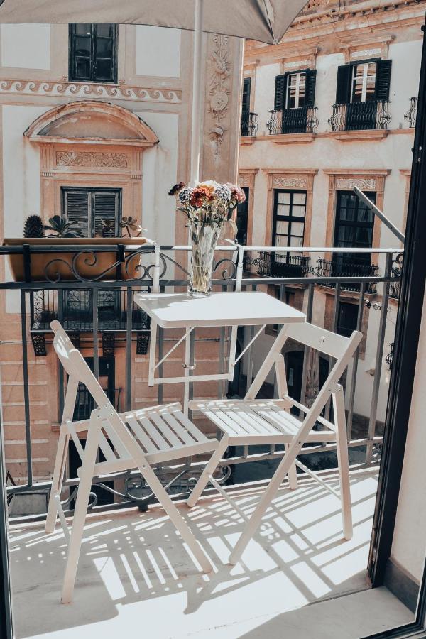 Rooms 19 - Rooms And Breakfast Palerme Extérieur photo